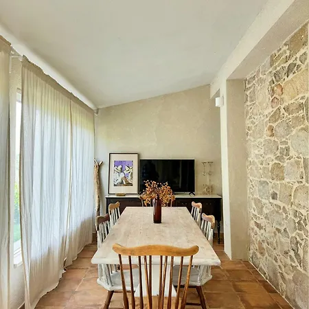 Дом отдыха Renovated Sheepfold Between Sea And Mountains Соланас