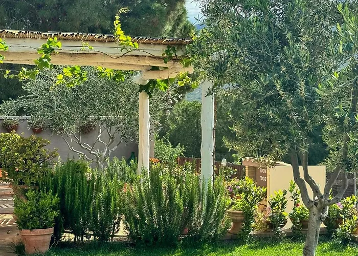 Renovated Sheepfold Between Sea And Mountains Дом отдыха *